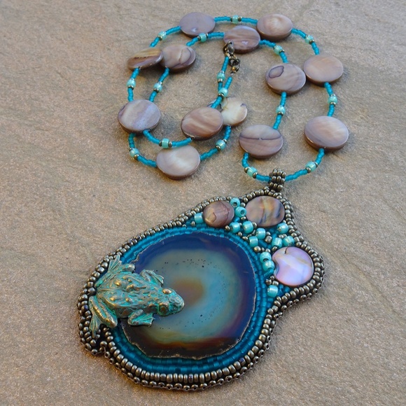 Leather Blue Agate Frog Pond Long Boho Beaded Mother of Pearl Shell Necklace - Picture 2 of 13